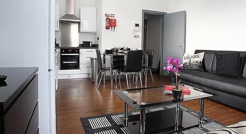 מנצ'סטר Lewis Apartment 1 Northern Quarter Sleeps Upto 4 מראה חיצוני תמונה